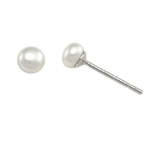 Pearl Studs 